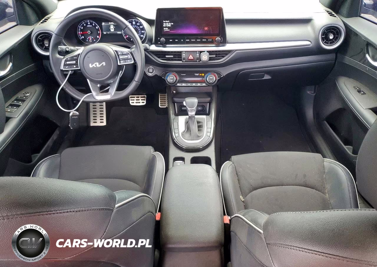 2024 Kia Forte Gt Line VIN:3KPF54AD7RE773766 - 8