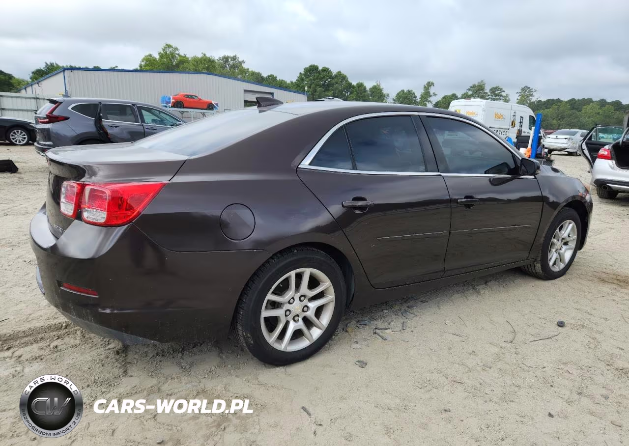 2015 Chevrolet Malibu 1Lt VIN:1G11C5SL0FF155422 - 3