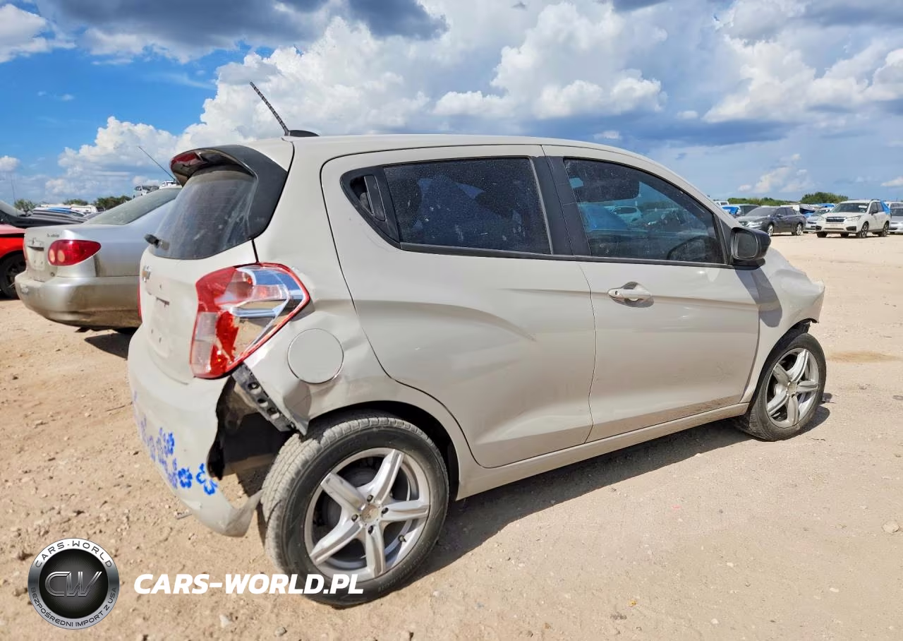 2017 Chevrolet Spark Ls VIN:KL8CB6SA5HC736421 - 3
