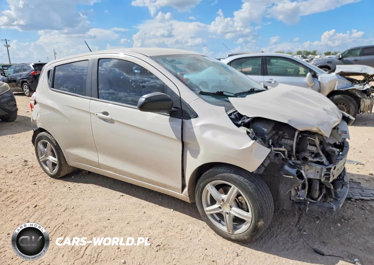 2017 Chevrolet Spark Ls VIN:KL8CB6SA5HC736421 - 4