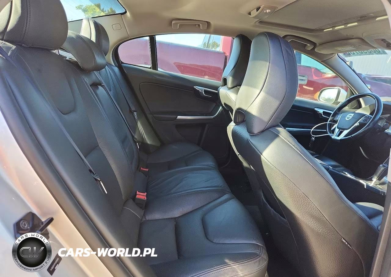 2012 Volvo S60 T5 VIN:YV1622FS7C2039390 - 10