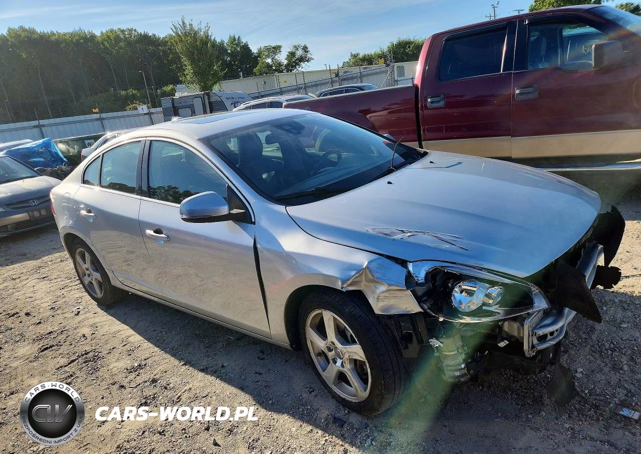2012 Volvo S60 T5 VIN:YV1622FS7C2039390 - 4