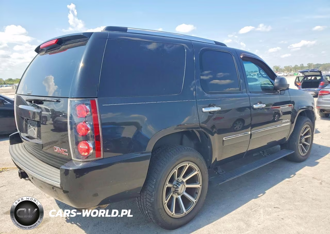 2013 GMC Yukon Denali VIN:1GKS2EEF4DR141480 - 3