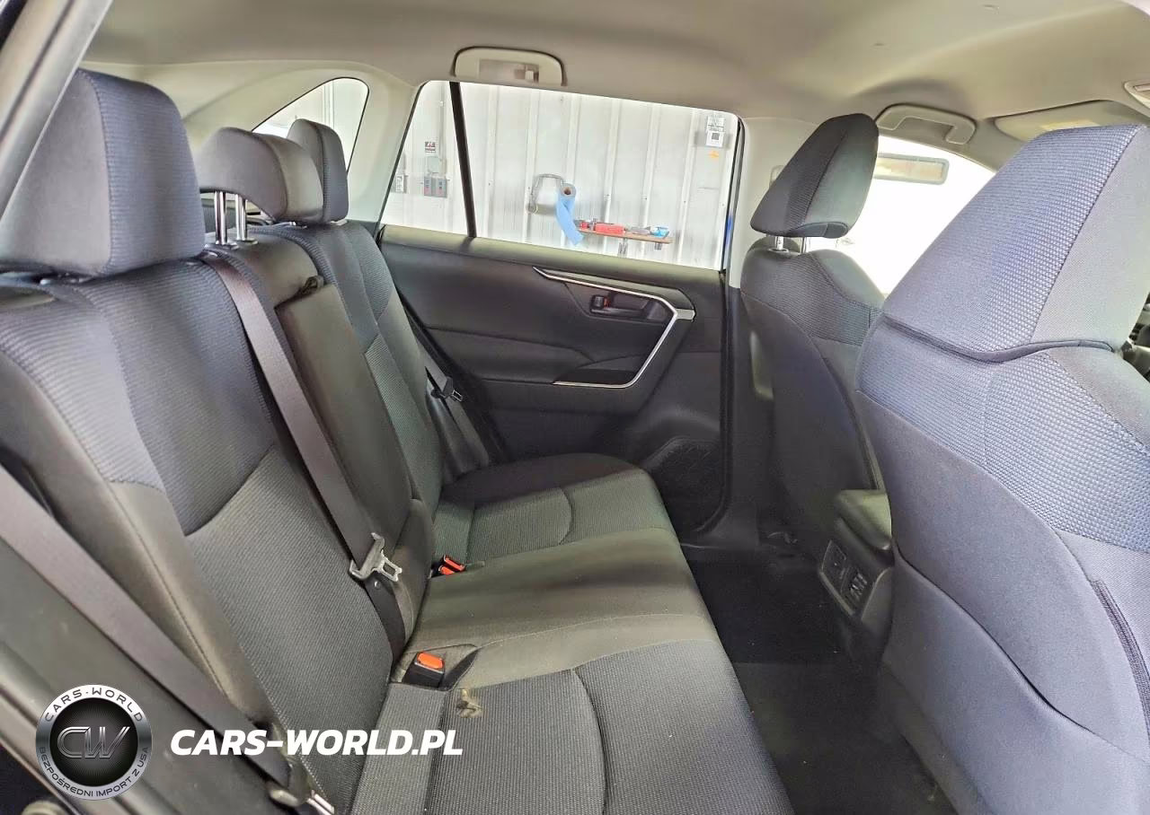 2020 Toyota Rav4 Le VIN:JTMMWRFV4LD046967 - 11