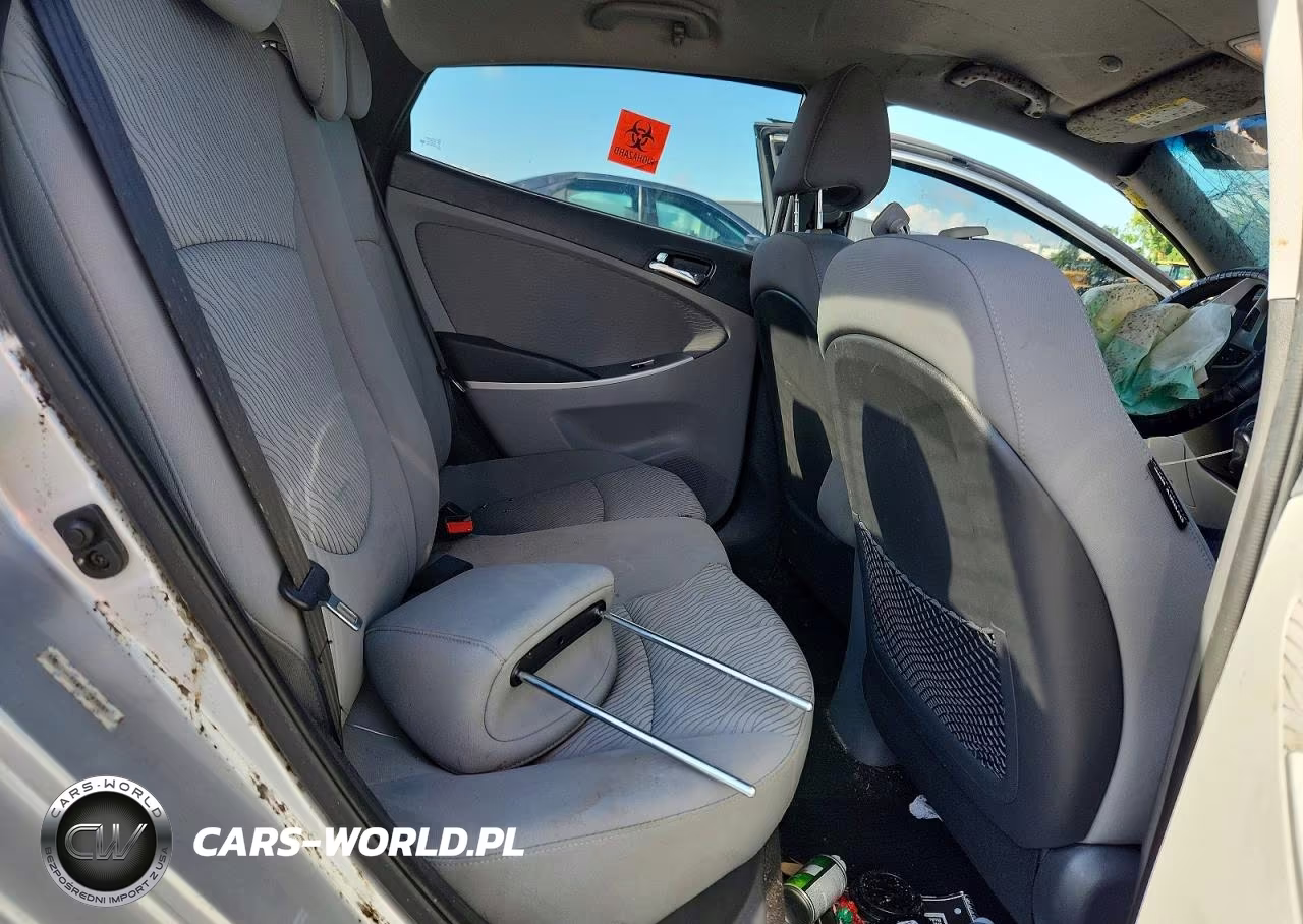 2014 Hyundai Accent Gls VIN:KMHCU4AE2EU763037 - 10