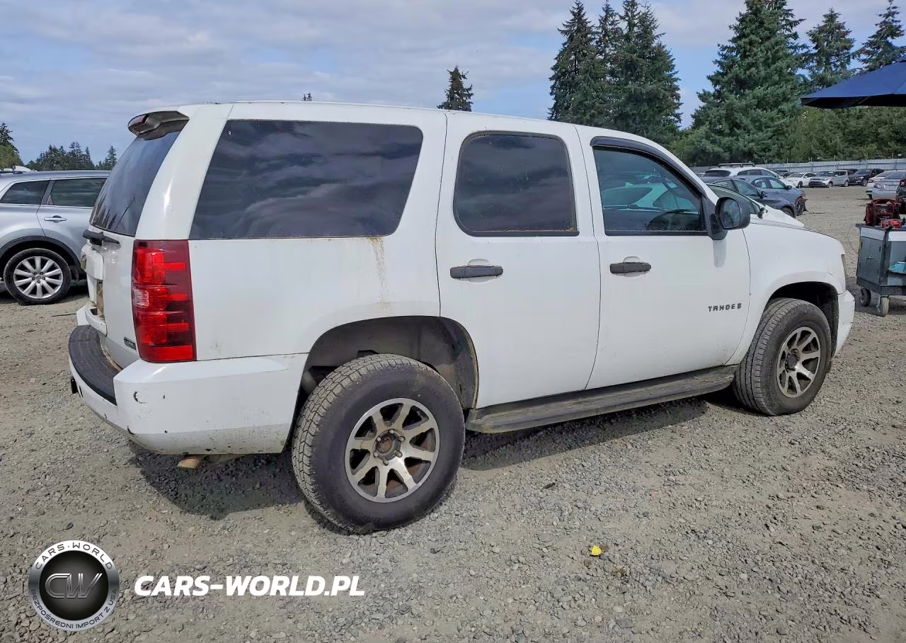 2008 Chevrolet Tahoe K1500 VIN:1GNFK13038R267895 - 3