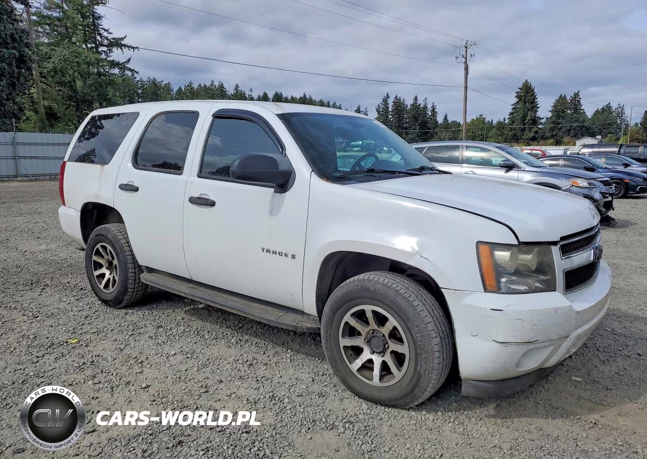 2008 Chevrolet Tahoe K1500 VIN:1GNFK13038R267895 - 4