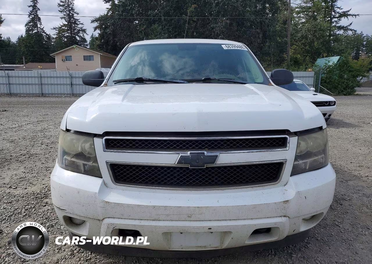 2008 Chevrolet Tahoe K1500 VIN:1GNFK13038R267895 - 5