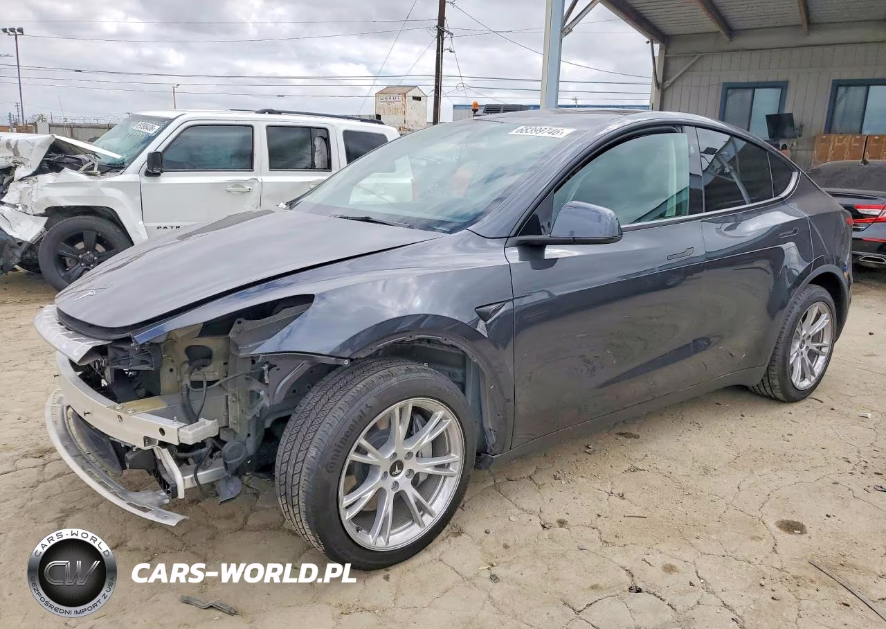 2024 Tesla Model Y – zdjęcie 1 z 13
