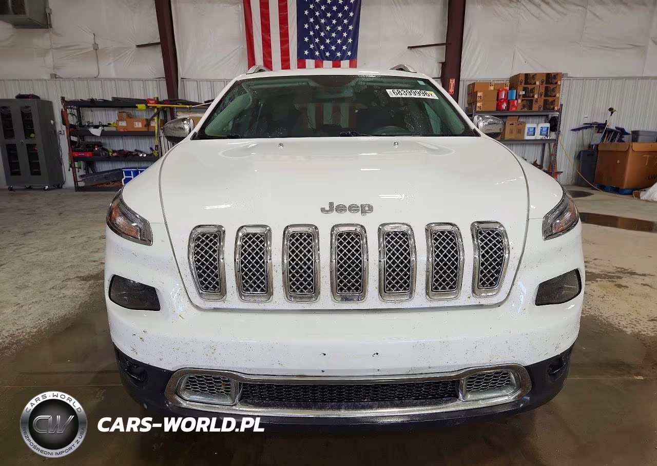 2018 Jeep Cherokee Latitude VIN:1C4PJLCB2JD606596 - 5