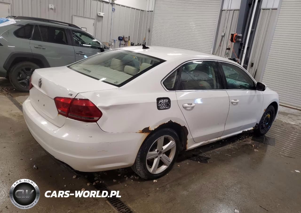 2013 Volkswagen Passat Se VIN:1VWBP7A35DC033227 - 3