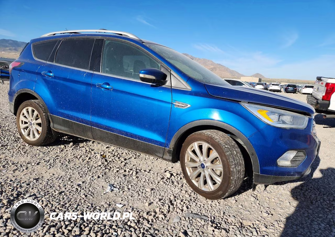2017 Ford Escape Titanium VIN:1FMCU9J99HUA62175 - 4