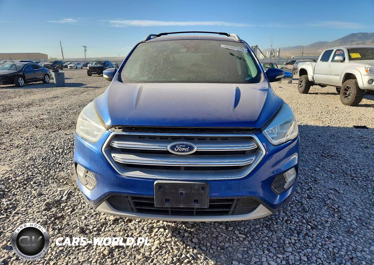 2017 Ford Escape Titanium VIN:1FMCU9J99HUA62175 - 5
