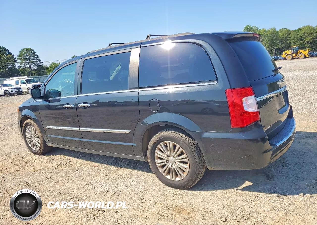 2016 Chrysler Town & Country Touring L VIN:2C4RC1CG2GR159051 - 2