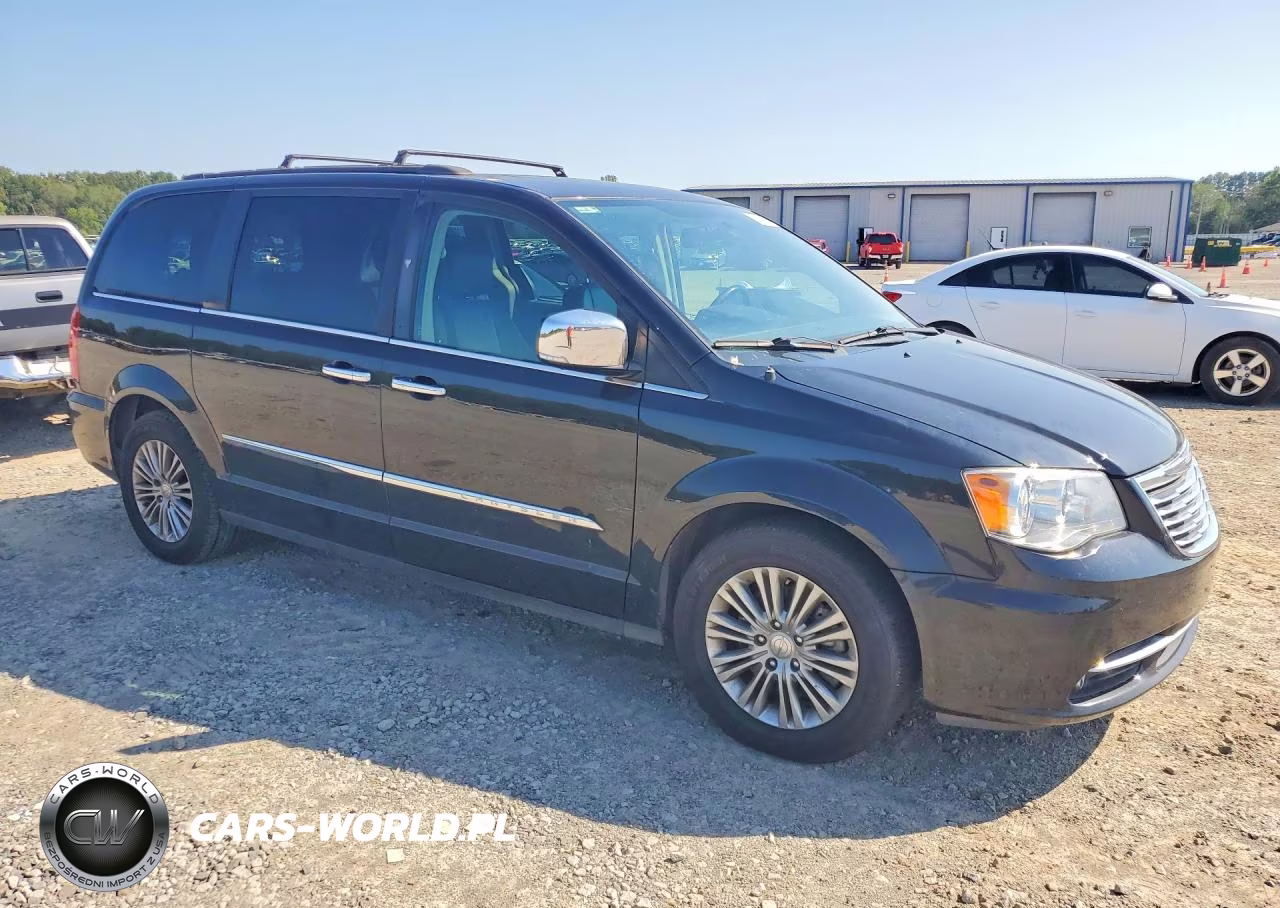 2016 Chrysler Town & Country Touring L VIN:2C4RC1CG2GR159051 - 4