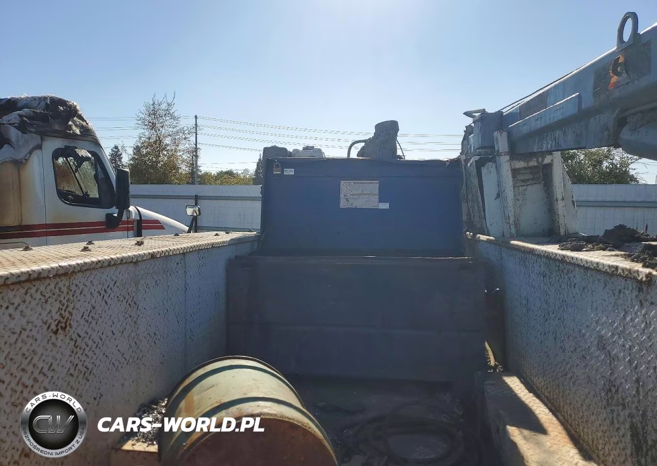 2019 Ford F650 Super - Grapple Truck VIN:1FDNF6AYXKDF03621 - 10