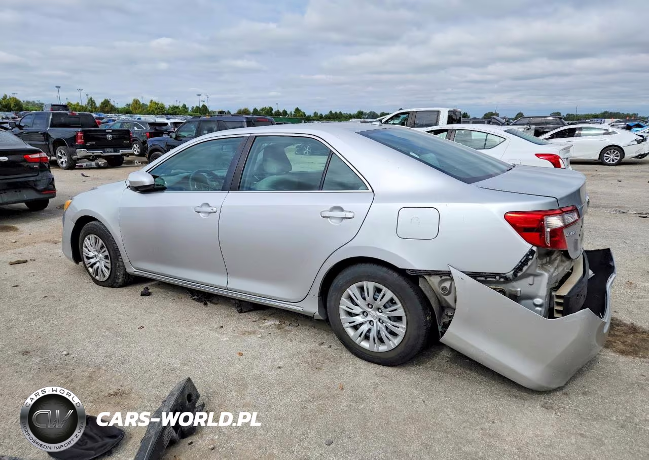 2014 Toyota Camry Le VIN:4T4BF1FK7ER443527 - 2