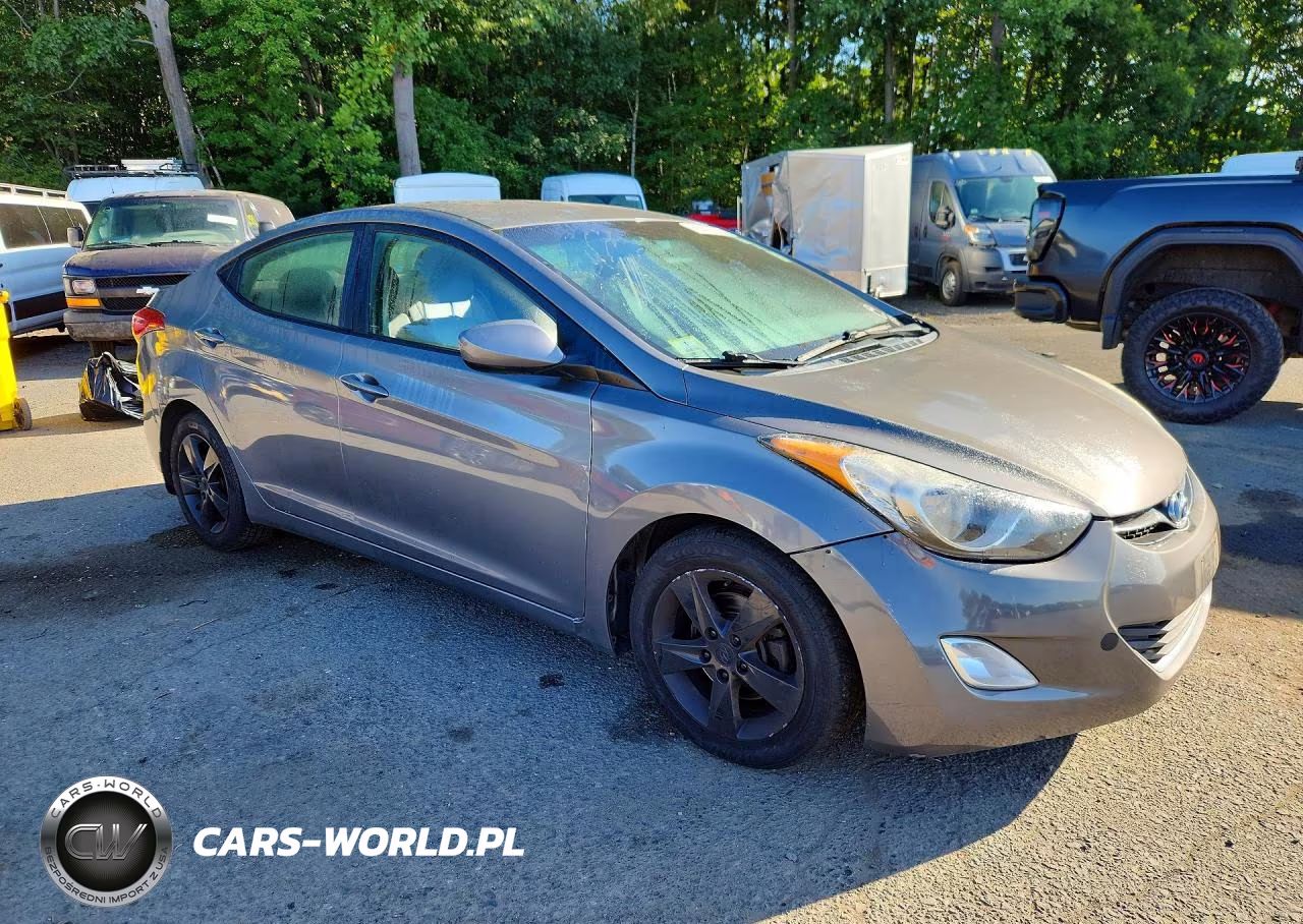 2013 Hyundai Elantra Gls VIN:5NPDH4AE9DH293899 - 4