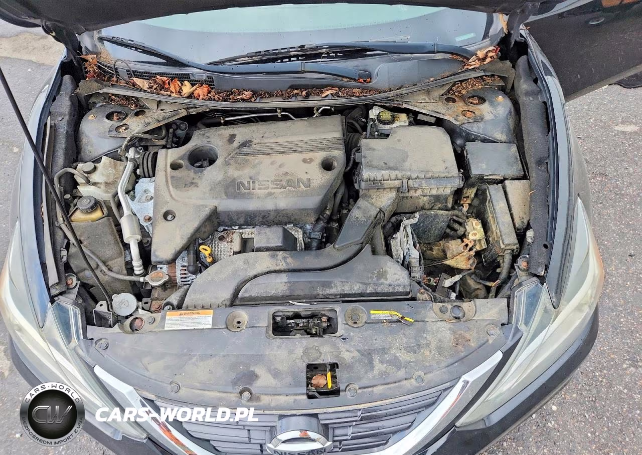 2018 Nissan Altima 2.5 S VIN:1N4AL3AP6JC297175 - 11