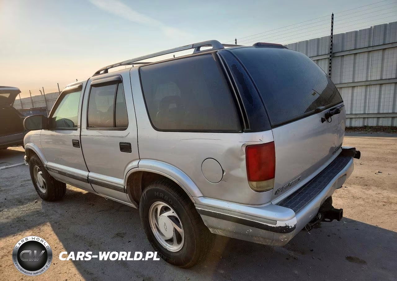 1996 Chevrolet Blazer VIN:1GNDT13W4T2183692 - 2