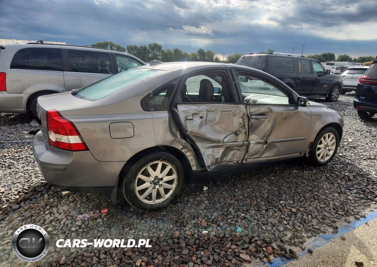 2006 Volvo S40 T5 VIN:YV1MS682762159691 - 3