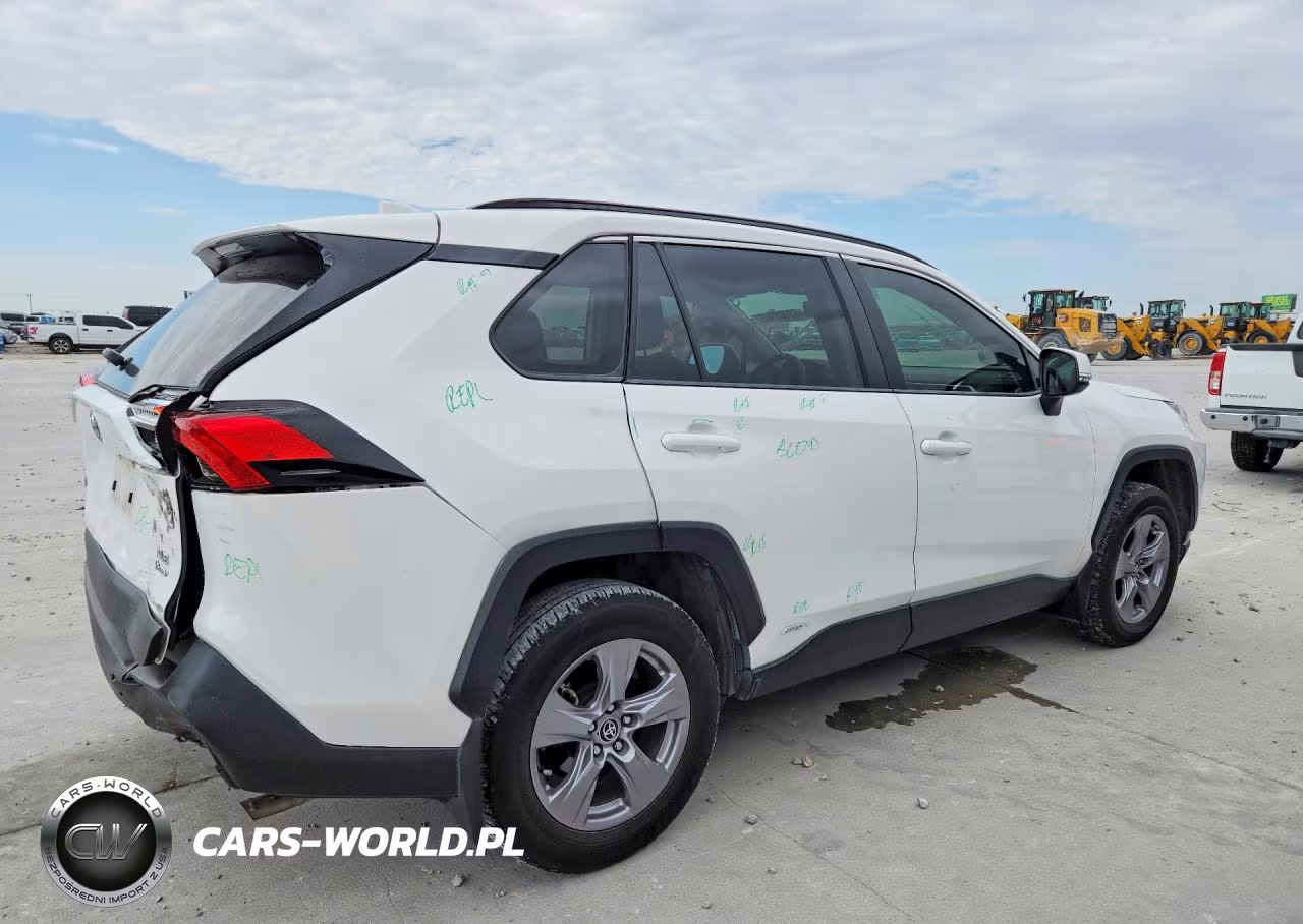 2025 Toyota Rav4 Hybrid Xle VIN:JTMRWRFV6SD276739 - 3