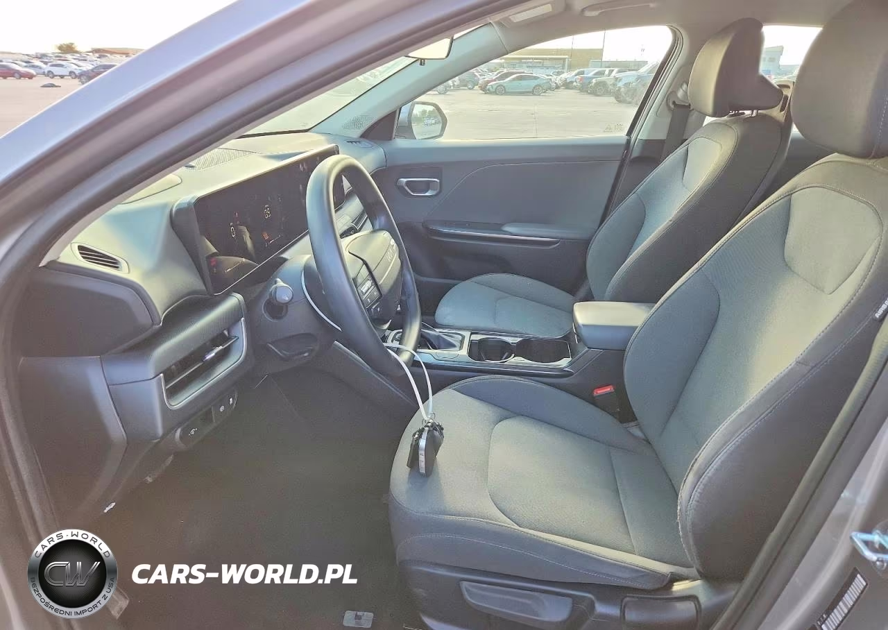 2025 Kia K4 Lxs VIN:3KPFT4DEXSE028185 - 7