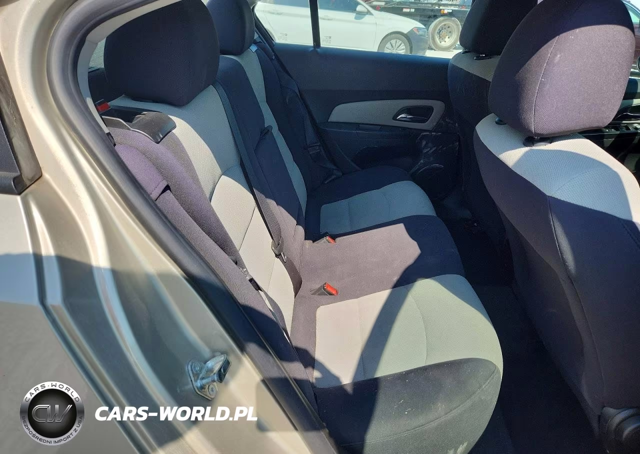 2013 Chevrolet Cruze Ls VIN:1G1PA5SH3D7312458 - 10