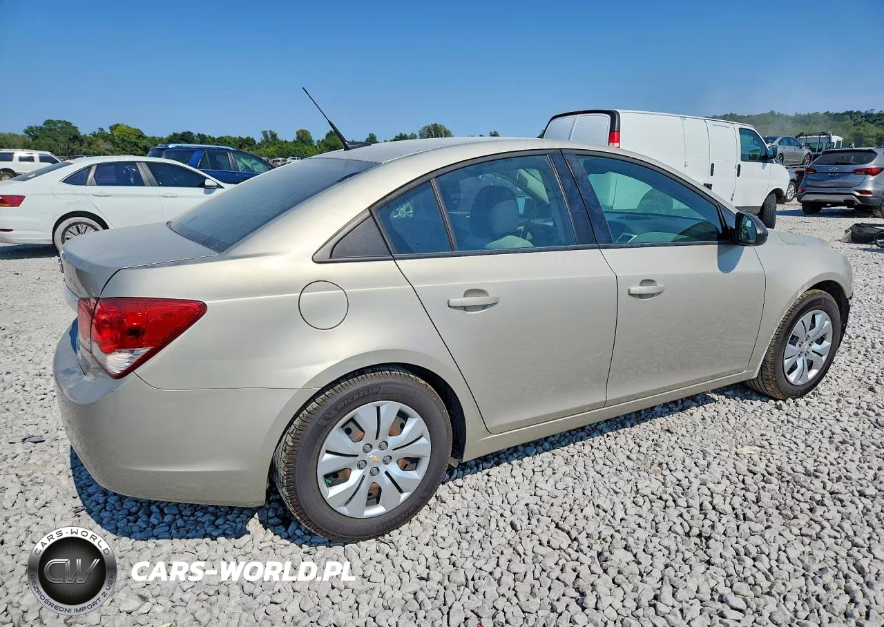 2013 Chevrolet Cruze Ls VIN:1G1PA5SH3D7312458 - 3