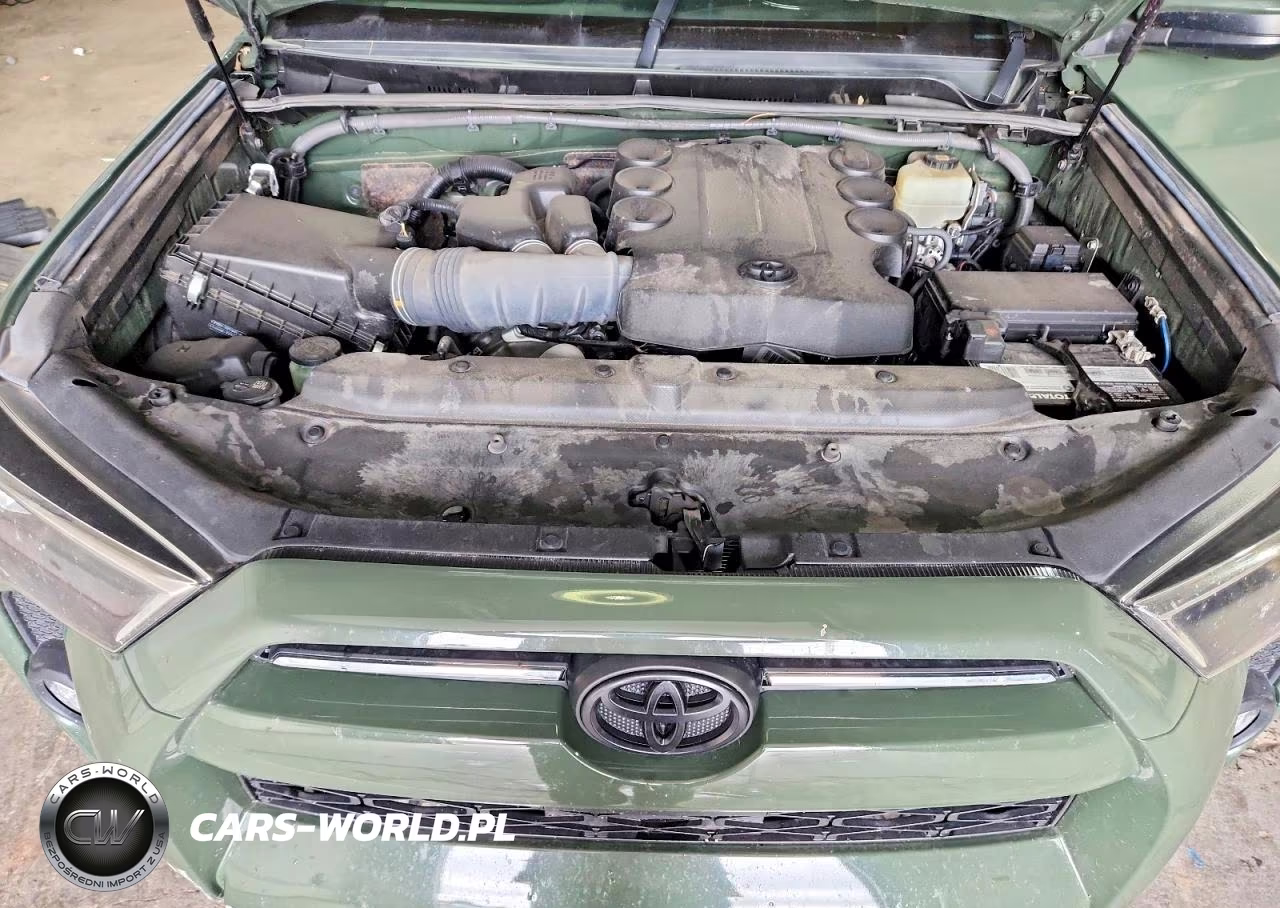 2021 Toyota 4Runner Trail Edition VIN:JTEBU5JR8M5885852 - 11