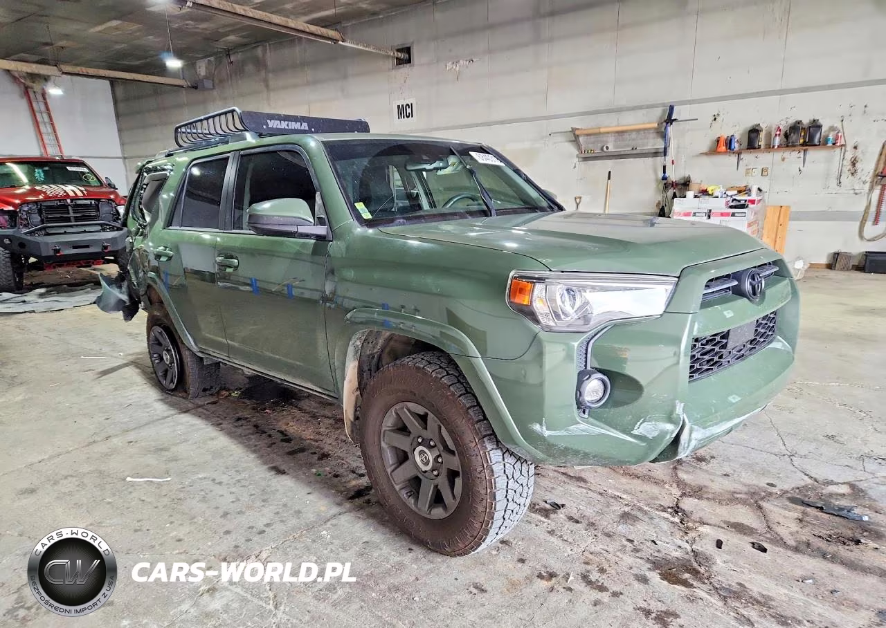 2021 Toyota 4Runner Trail Edition VIN:JTEBU5JR8M5885852 - 4