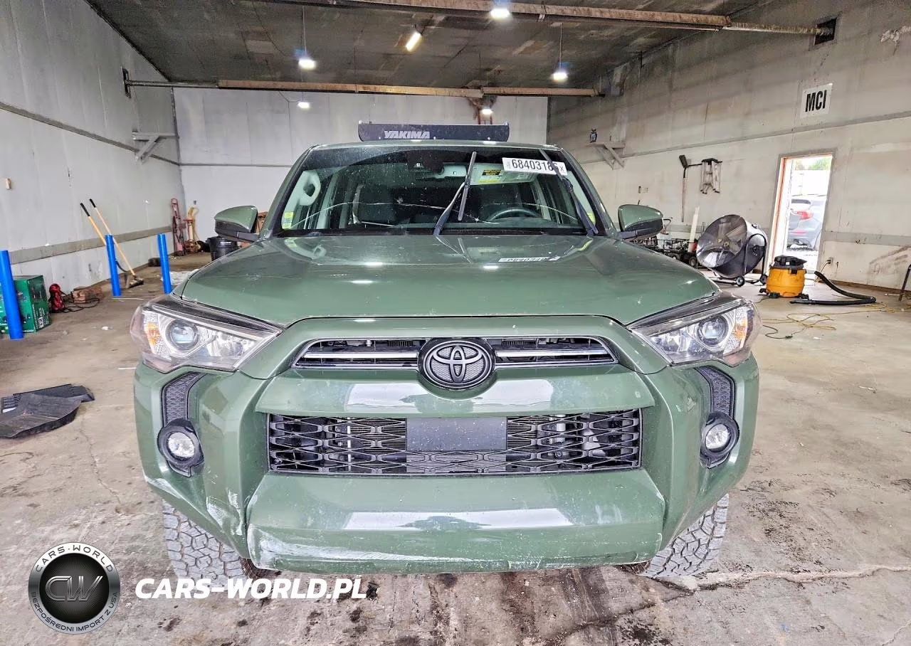 2021 Toyota 4Runner Trail Edition VIN:JTEBU5JR8M5885852 - 5