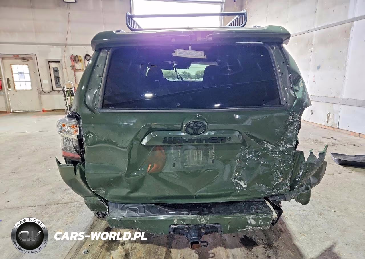 2021 Toyota 4Runner Trail Edition VIN:JTEBU5JR8M5885852 - 6