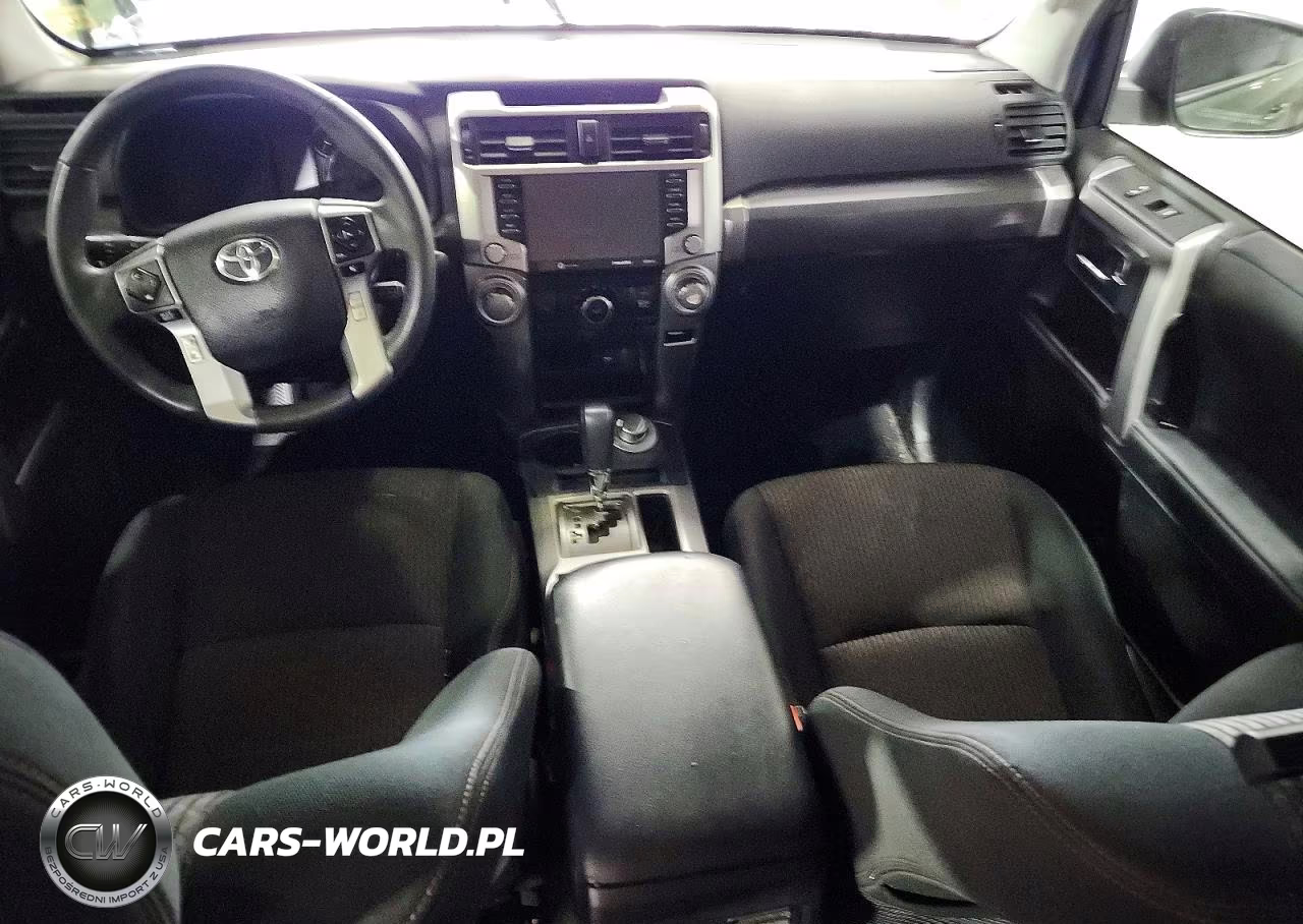 2021 Toyota 4Runner Trail Edition VIN:JTEBU5JR8M5885852 - 8