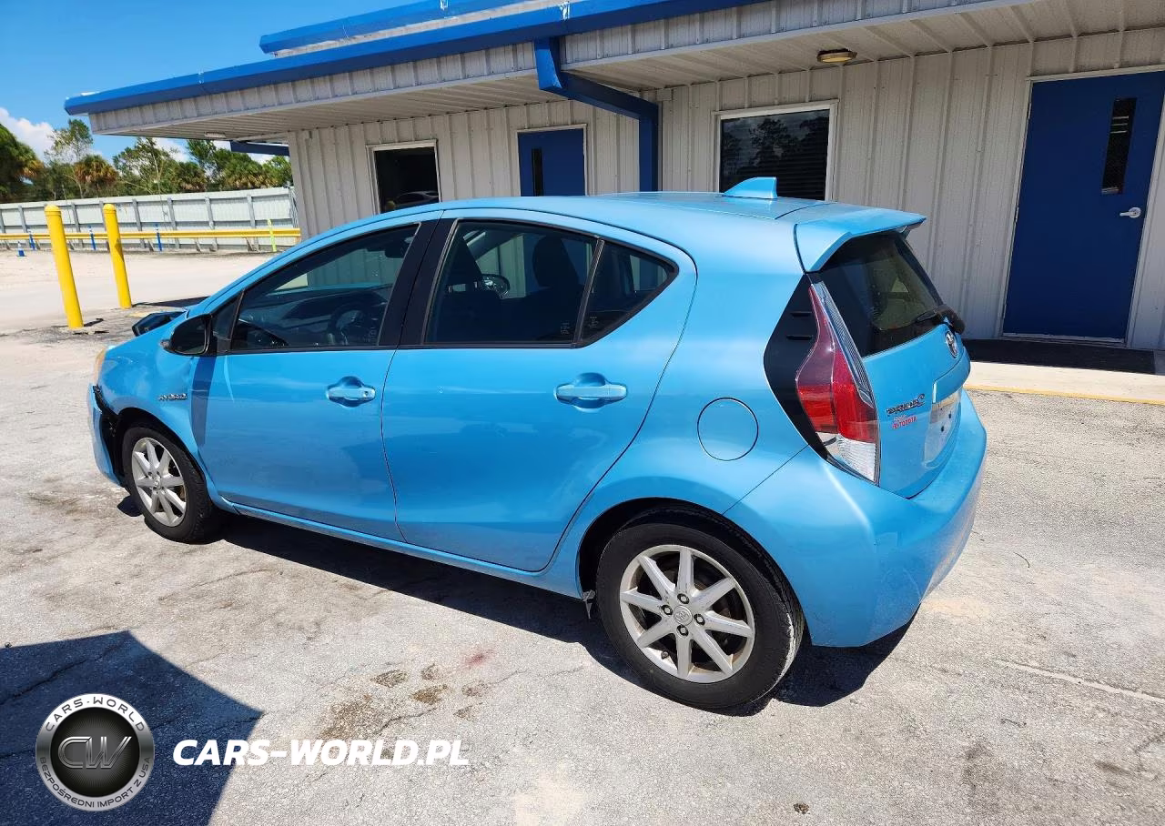 2016 Toyota Prius C Three VIN:JTDKDTB39G1119871 - 2