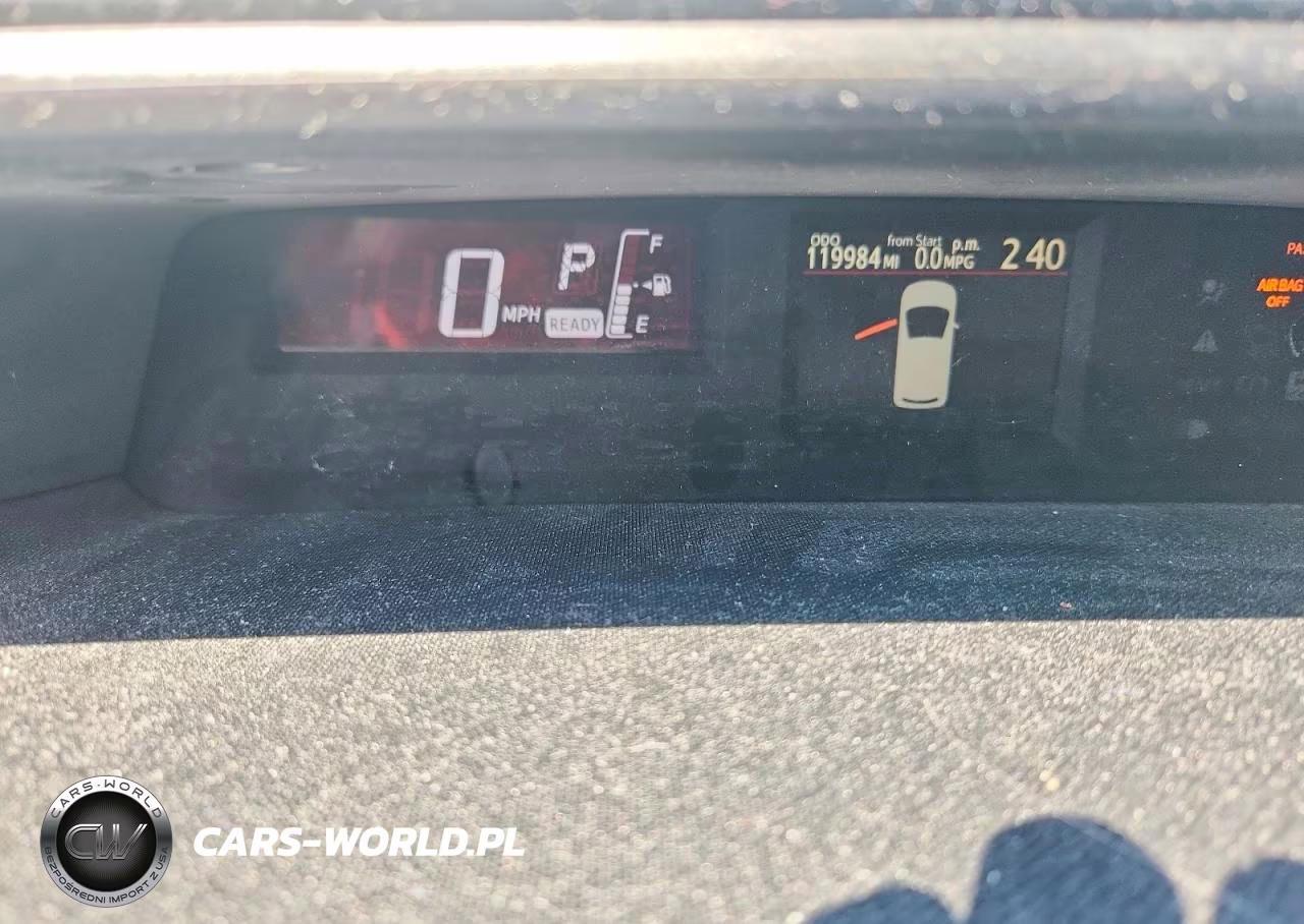 2016 Toyota Prius C Three VIN:JTDKDTB39G1119871 - 9