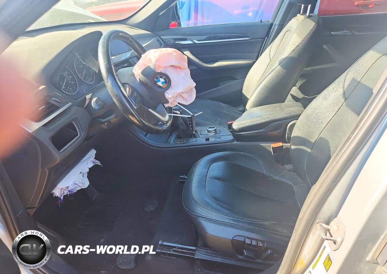 2018 BMW X1 Sdrive28I VIN:WBXHU7C34J5H45043 - 7