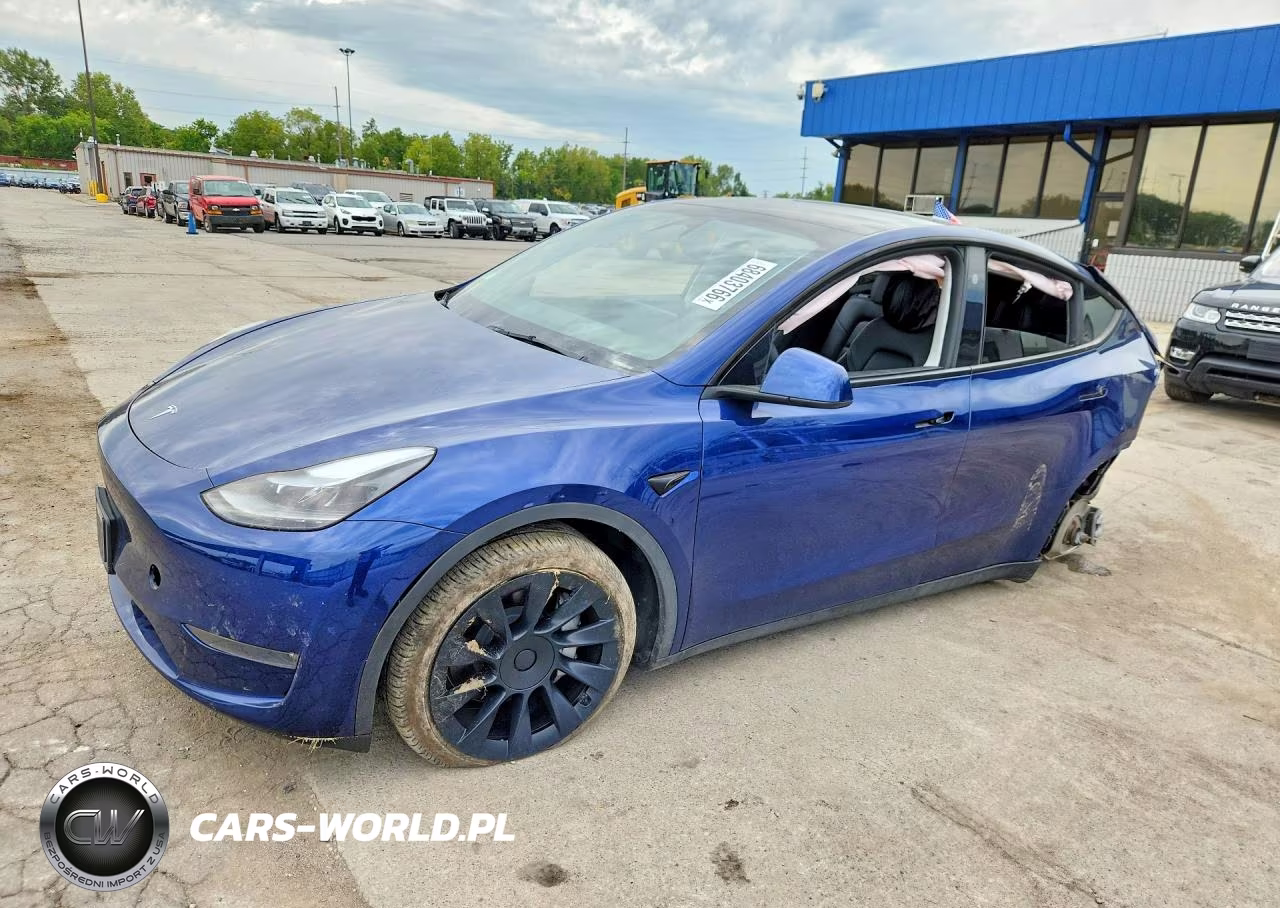 2024 Tesla Model Y – zdjęcie 1 z 12