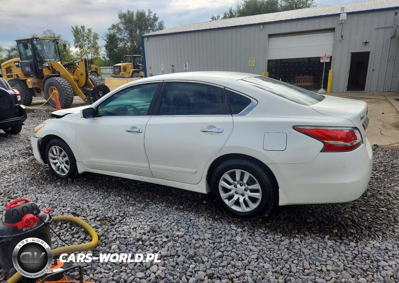 2015 Nissan Altima 2.5 S VIN:1N4AL3APXFC579701 - 2