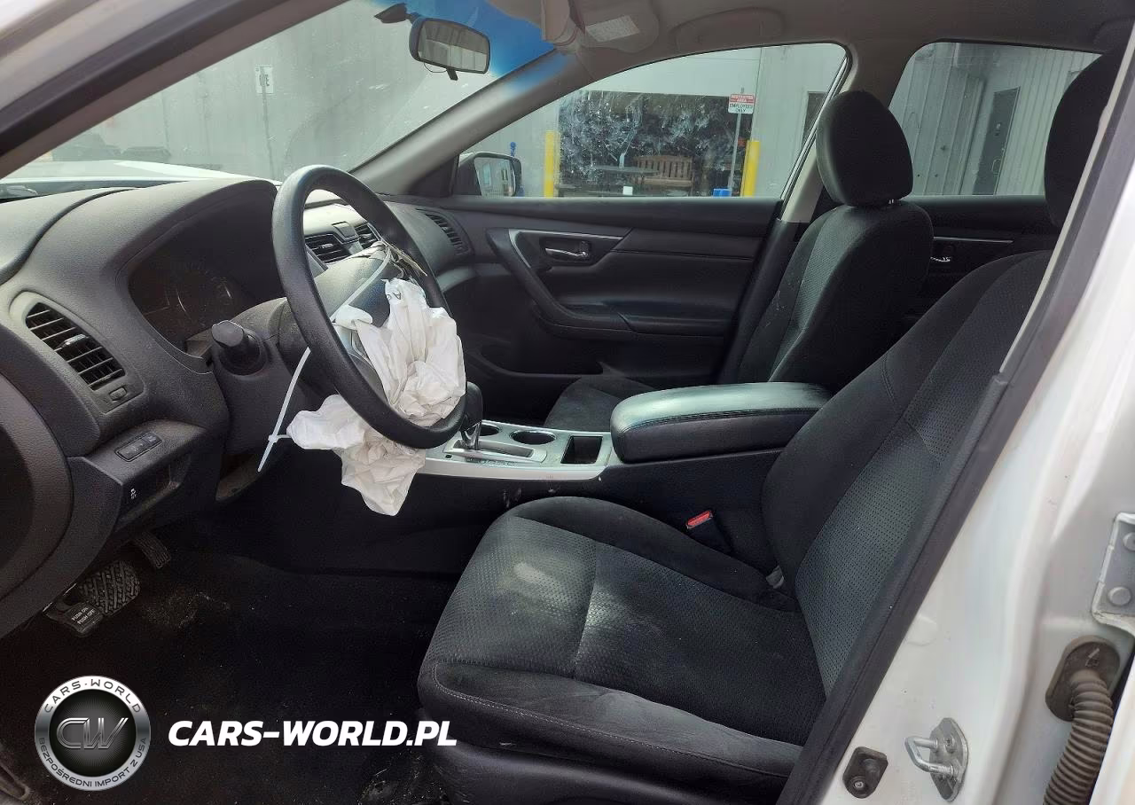 2015 Nissan Altima 2.5 S VIN:1N4AL3APXFC579701 - 7