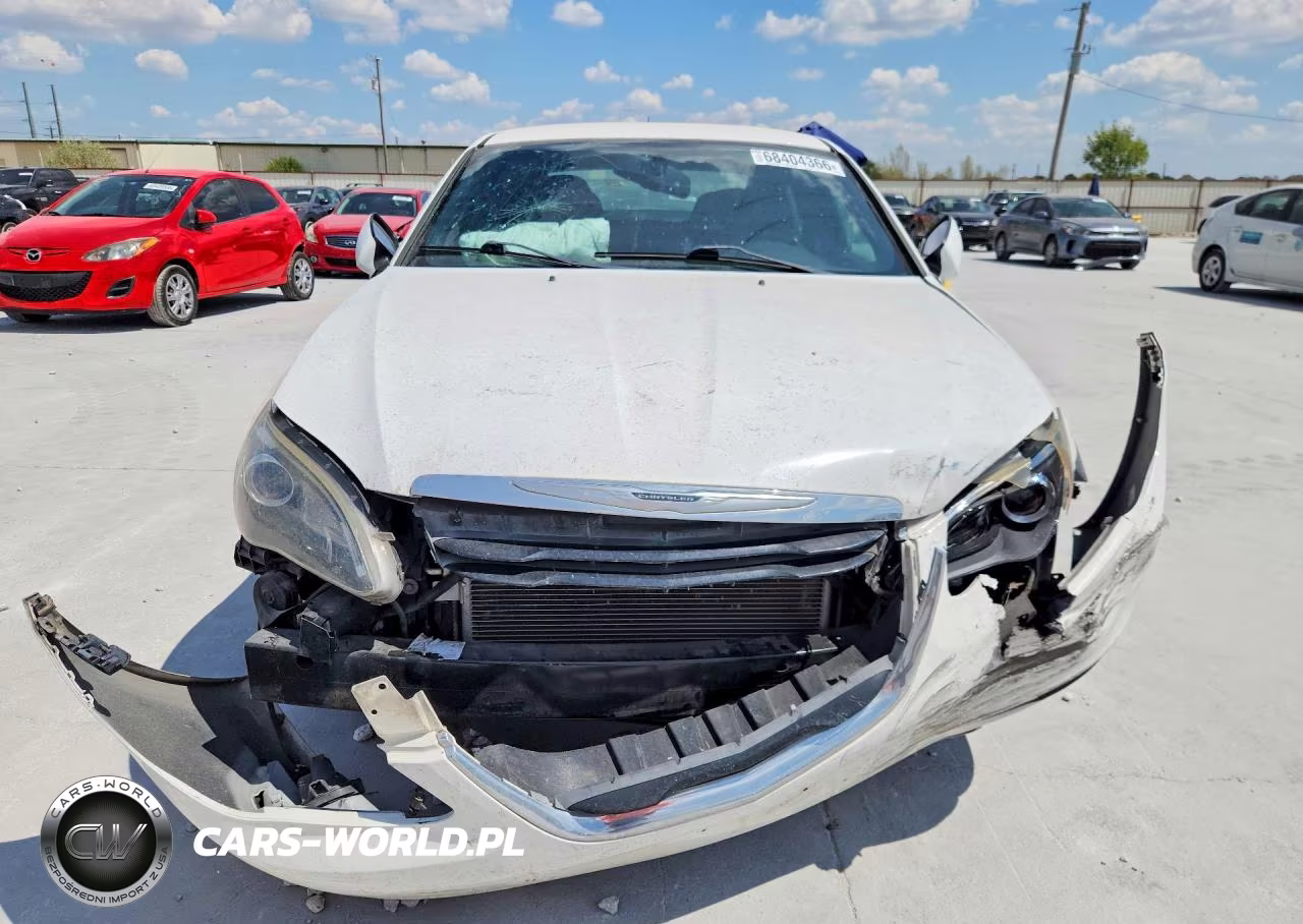 2013 Chrysler 200 Touring VIN:1C3CCBBG2DN744299 - 5
