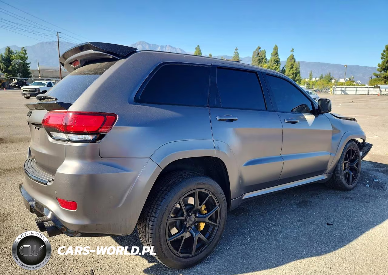 2018 Jeep Grand Cherokee Trackhawk VIN:1C4RJFN94JC315091 - 3