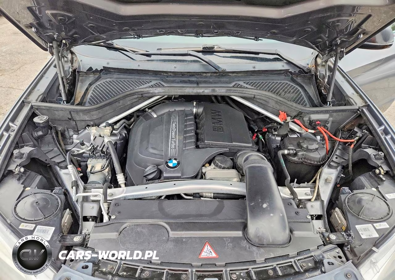 2014 BMW X5 VIN:5UXKR0C59E0C26469 - 12