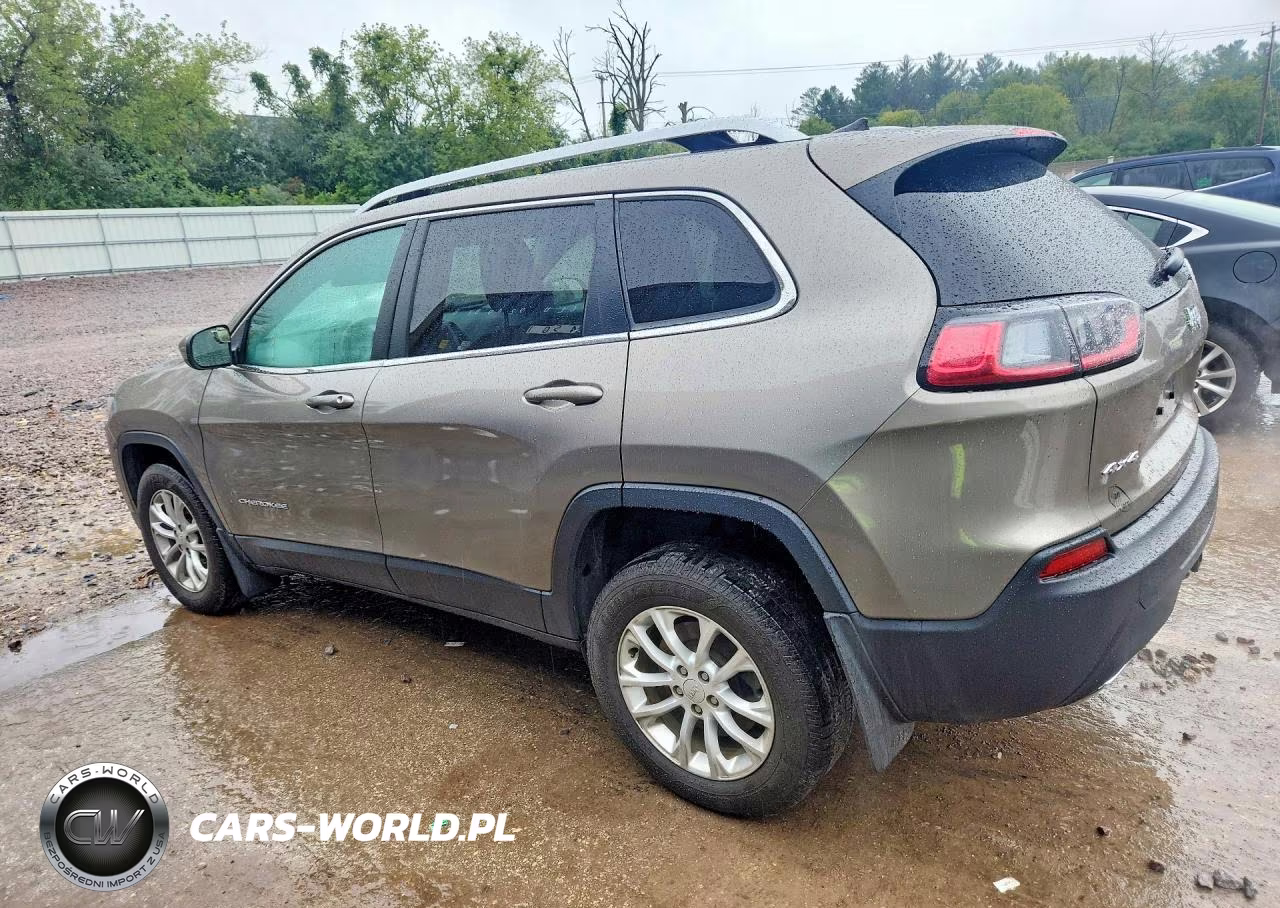 2019 Jeep Cherokee Latitude VIN:1C4PJMCX0KD371523 - 2