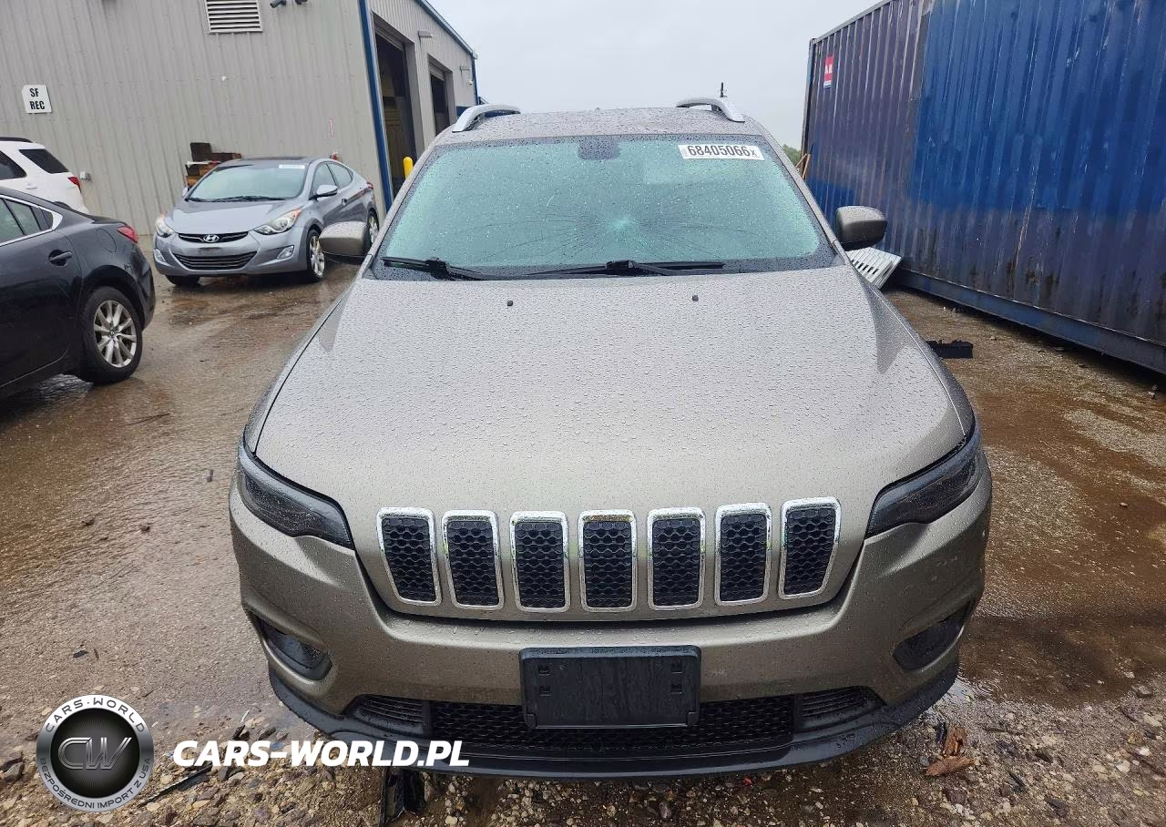 2019 Jeep Cherokee Latitude VIN:1C4PJMCX0KD371523 - 5