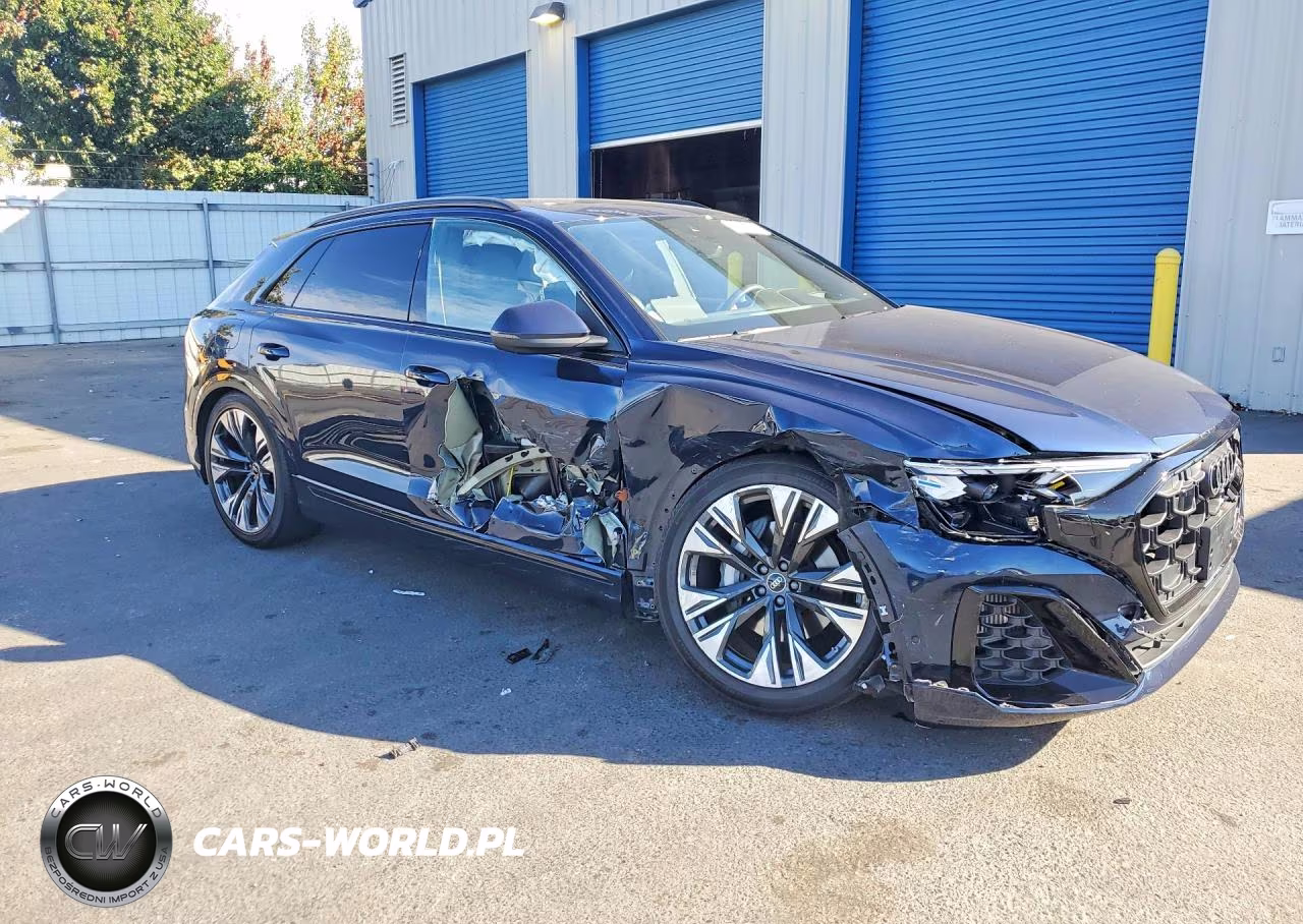 2025 Audi Q8 Prestige S-Line VIN:WA1FVBF17SD023482 - 4