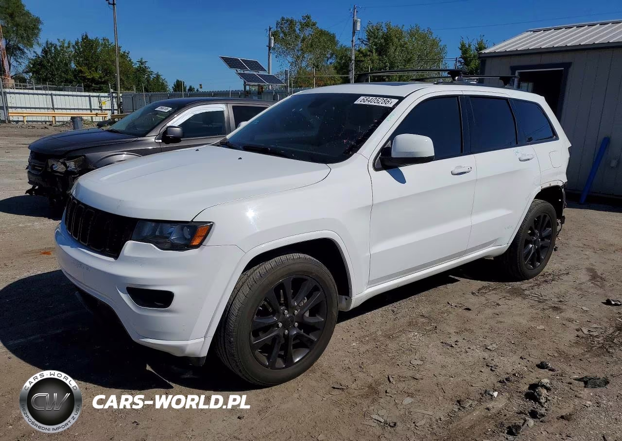 2019 Jeep Grand Cherokee Laredo VIN:1C4RJFAG0KC546687 - 1