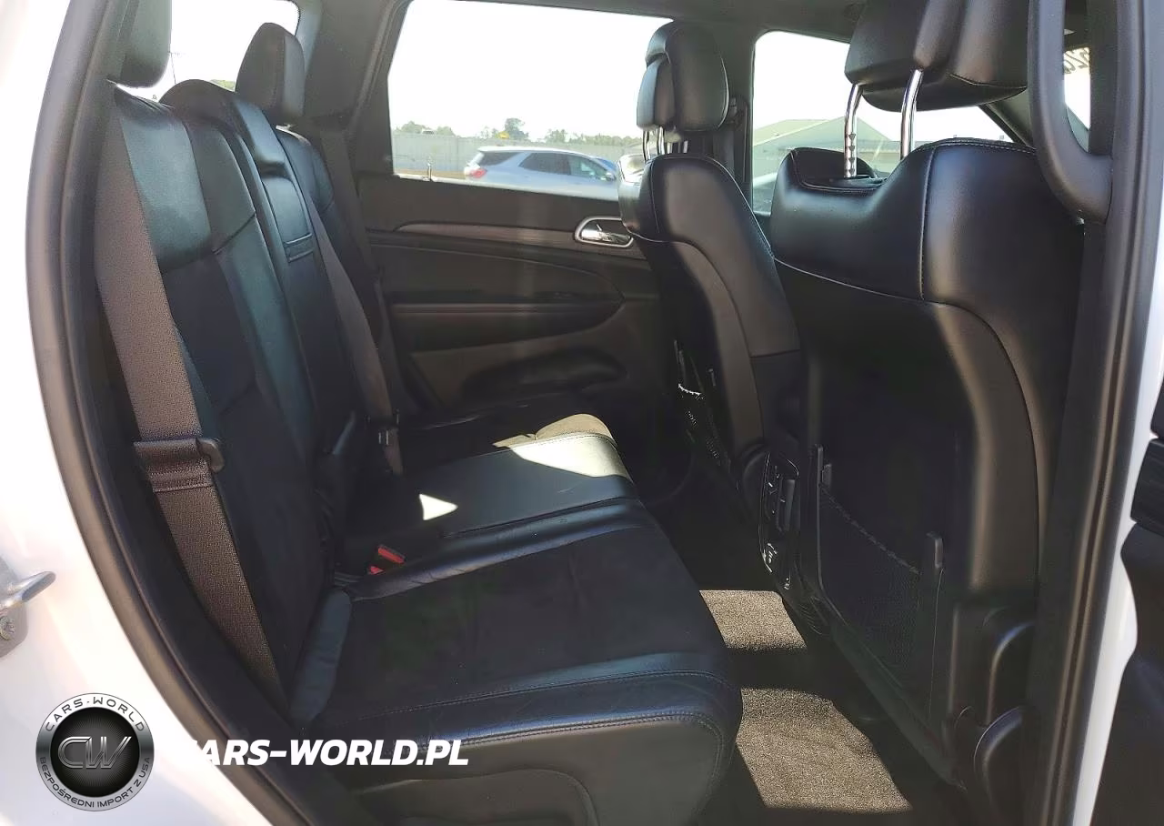 2019 Jeep Grand Cherokee Laredo VIN:1C4RJFAG0KC546687 - 11