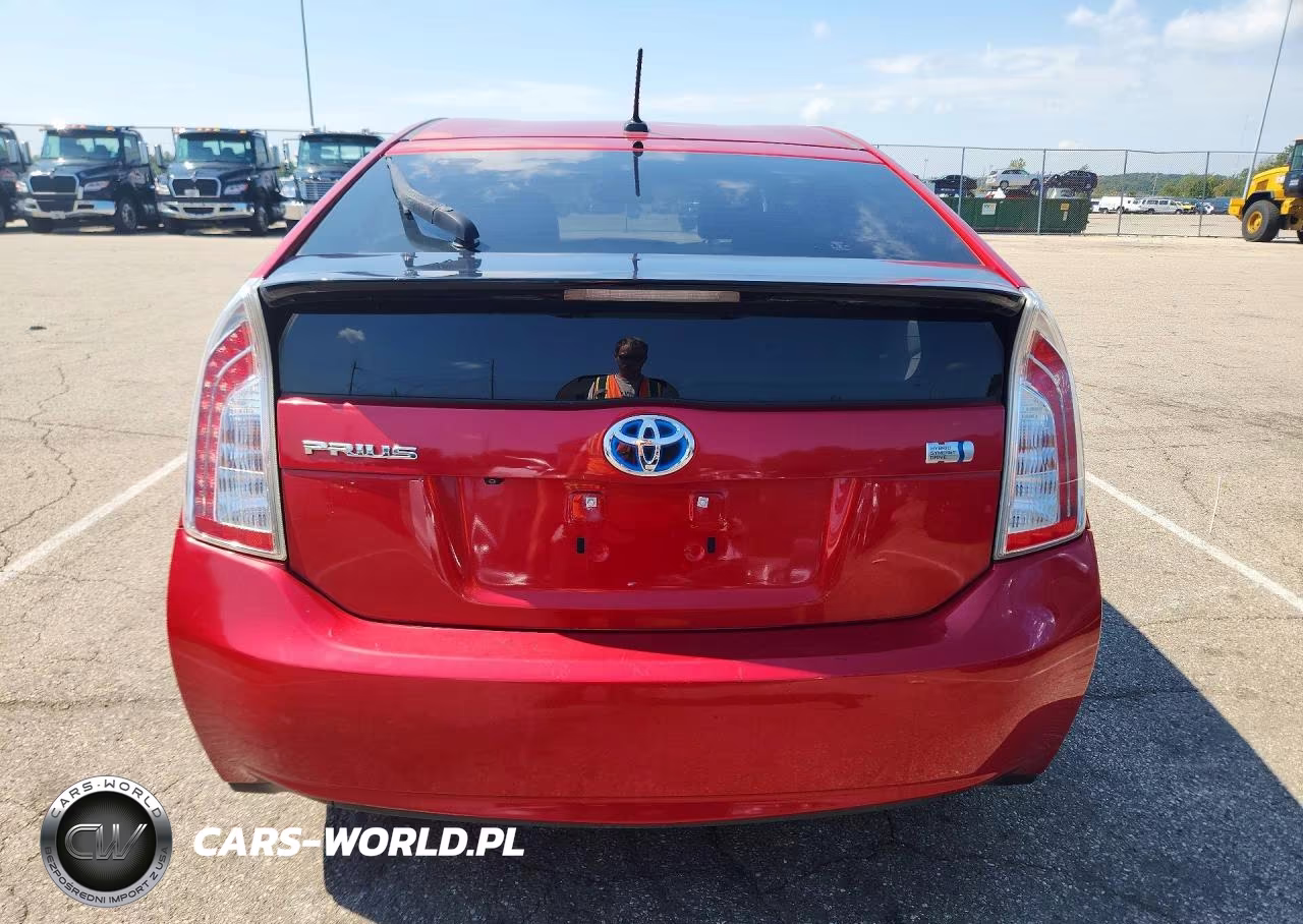2015 Toyota Prius Four VIN:JTDKN3DU0F1948457 - 6