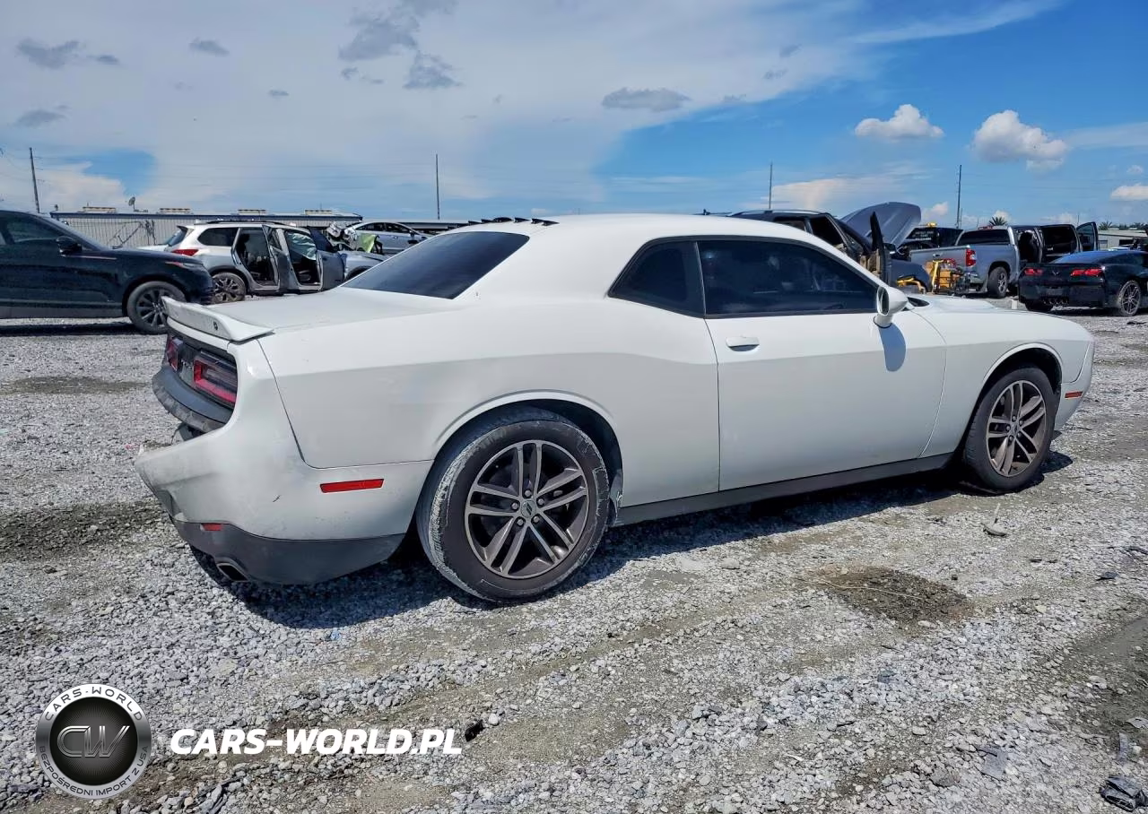 2019 Dodge Challenger Sxt VIN:2C3CDZGG6KH709057 - 3